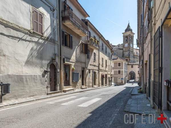 appartamento in vendita a Gradoli in zona Cantoniera