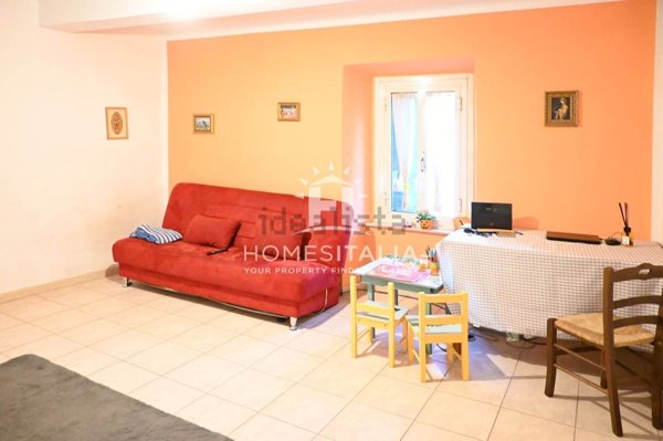 casa indipendente in vendita a Graffignano in zona Sipicciano