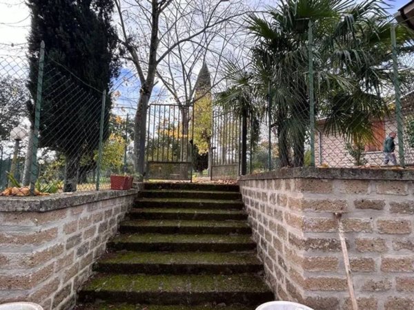 casa indipendente in vendita a Graffignano