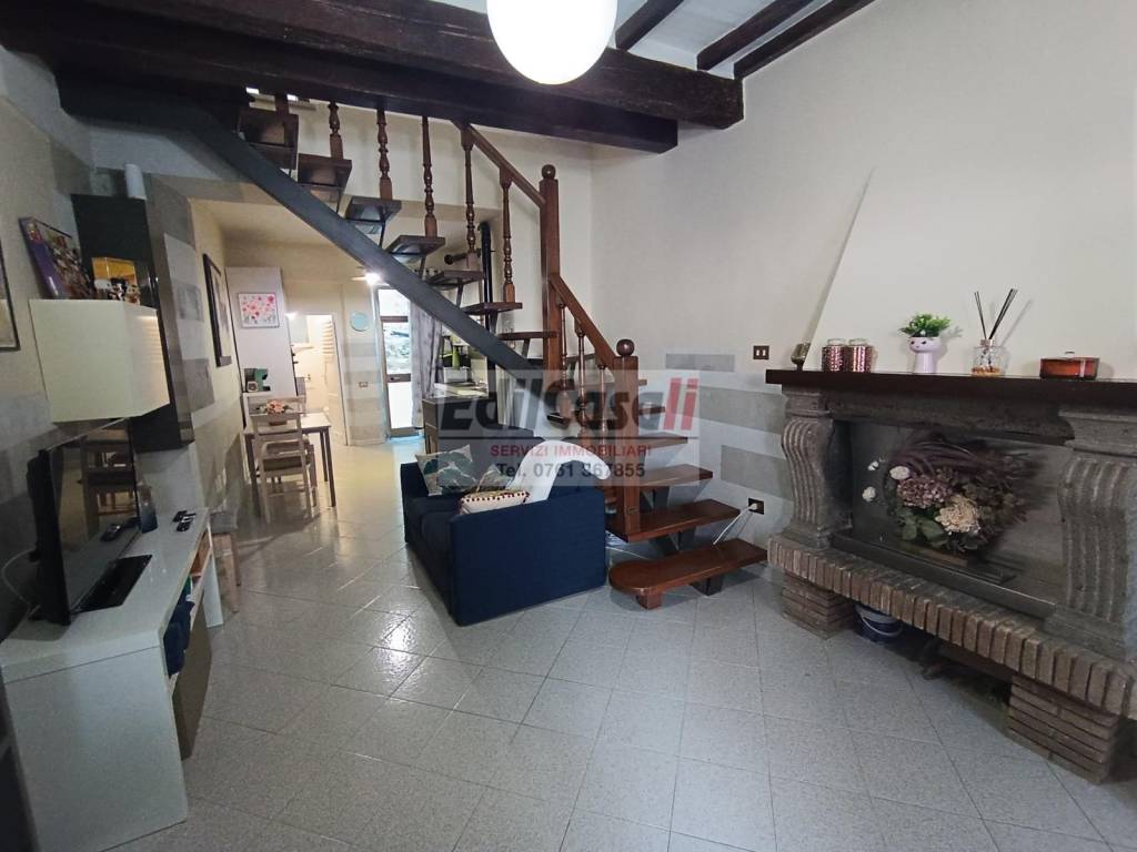 appartamento in vendita a Graffignano in zona Sipicciano