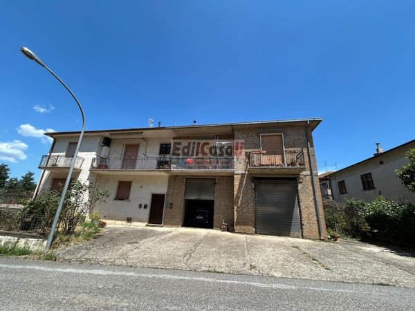 casa indipendente in vendita a Graffignano in zona Sipicciano
