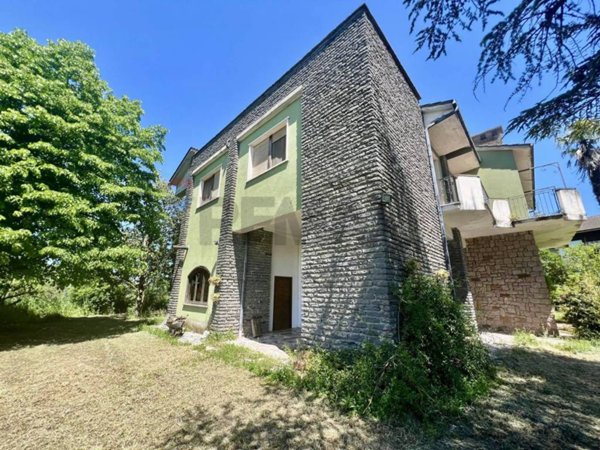 casa indipendente in vendita a Graffignano in zona Sipicciano