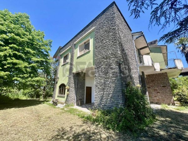 casa indipendente in vendita a Graffignano in zona Sipicciano