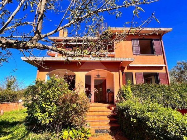 casa indipendente in vendita a Graffignano