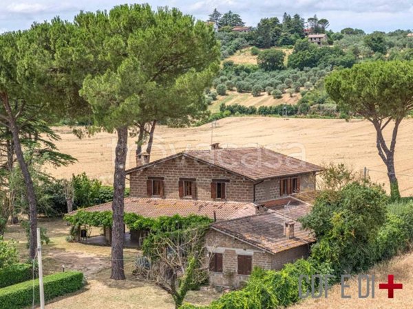 casa indipendente in vendita a Graffignano in zona Sipicciano