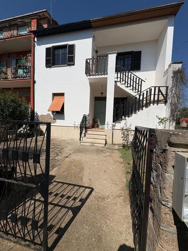 casa indipendente in vendita a Graffignano
