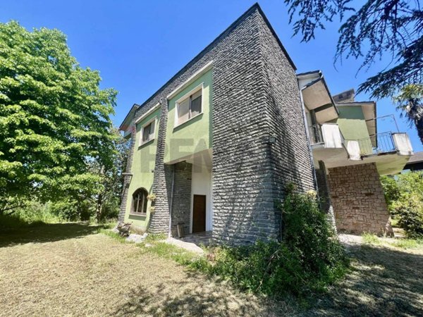 casa indipendente in vendita a Graffignano in zona Sipicciano