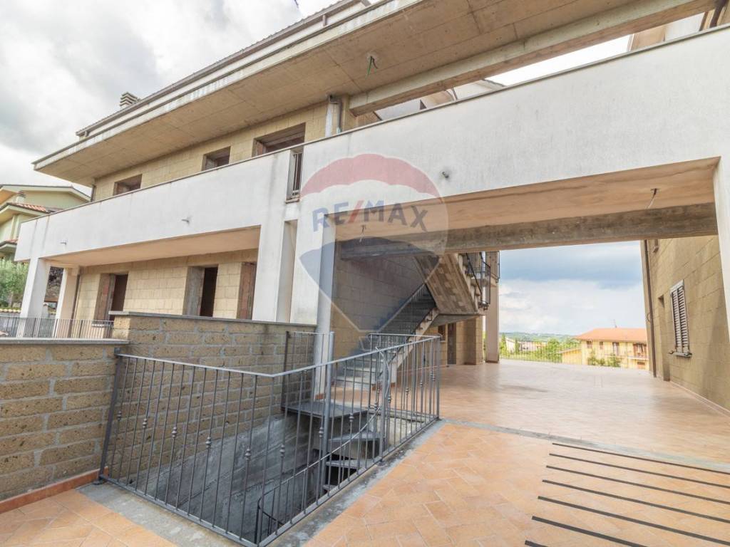 casa indipendente in vendita a Grotte di Castro