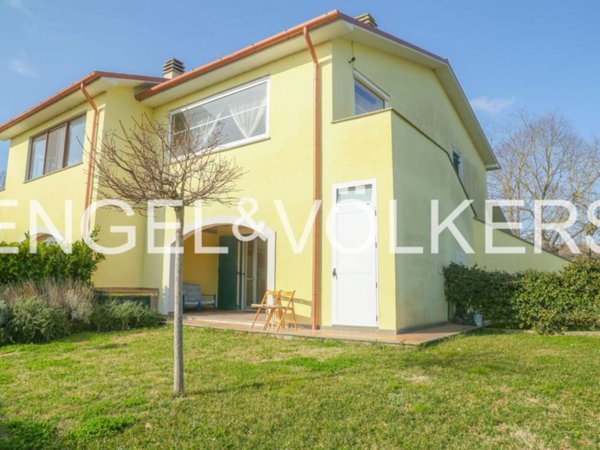 appartamento in vendita a Grotte di Castro
