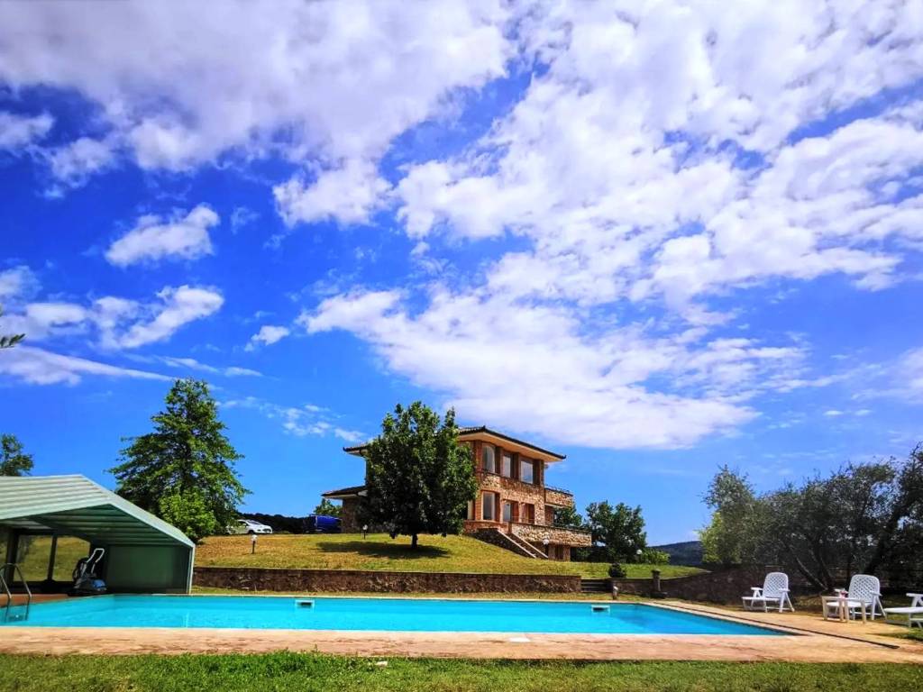 casa indipendente in vendita a Grotte di Castro
