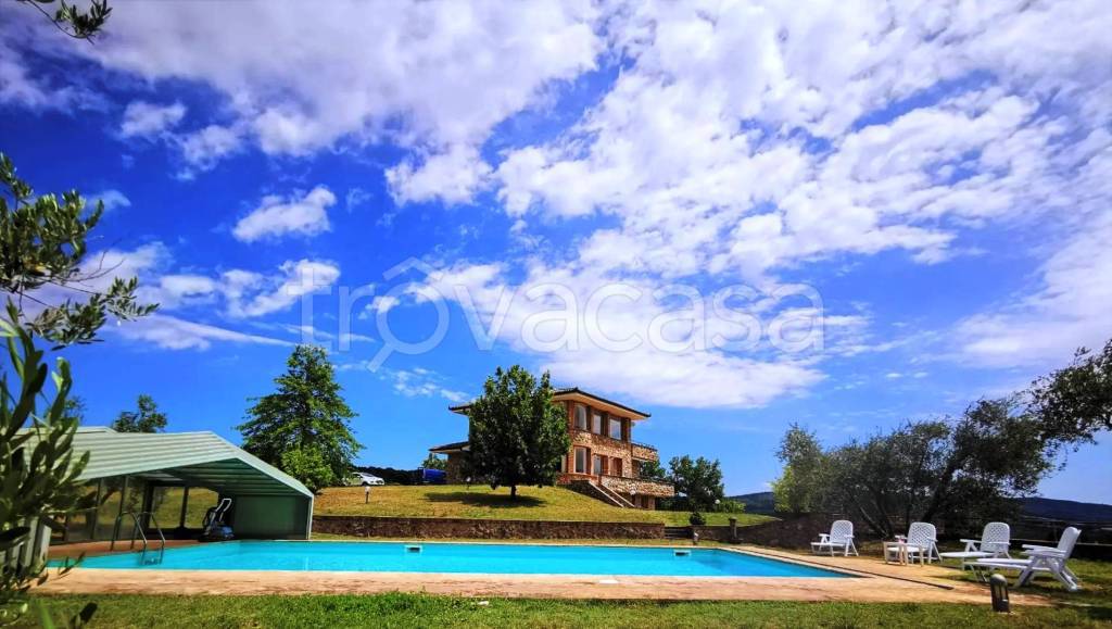 casa indipendente in vendita a Grotte di Castro