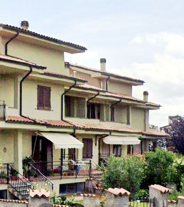 casa indipendente in vendita a Grotte di Castro