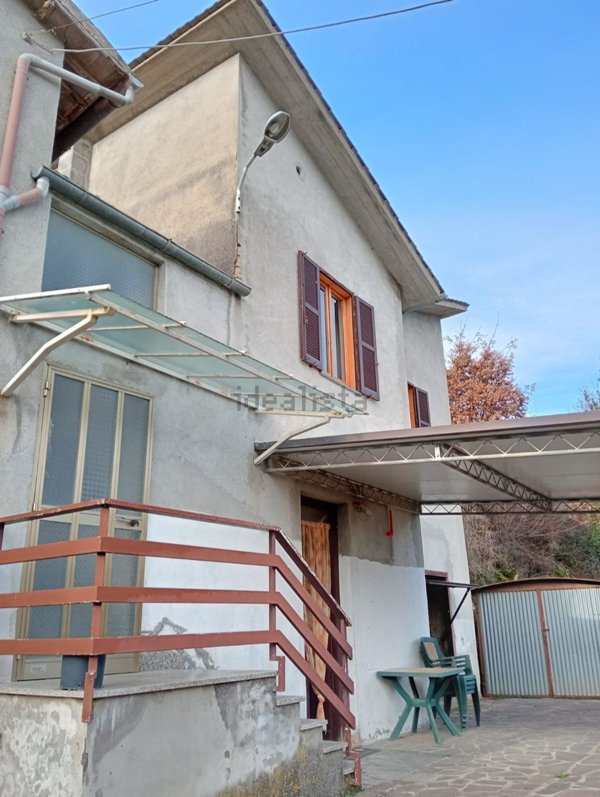 casa indipendente in vendita a Grotte di Castro