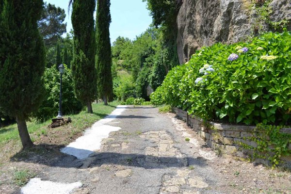 casa indipendente in vendita a Grotte di Castro