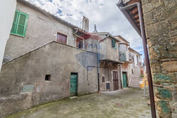 appartamento in vendita ad Ischia di Castro