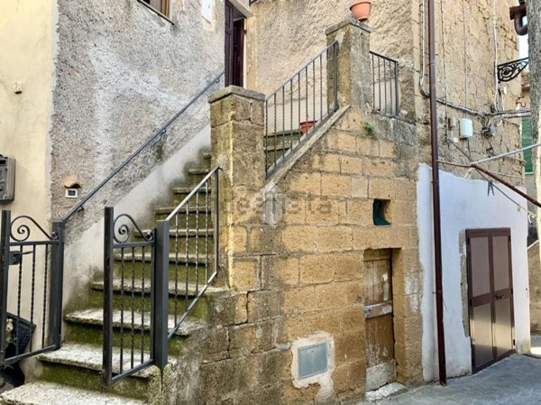 appartamento in vendita ad Ischia di Castro