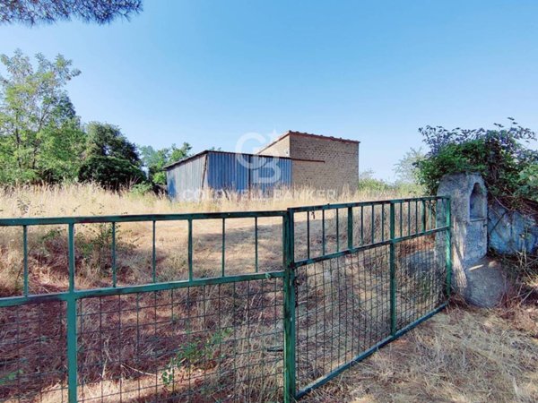 casa indipendente in vendita ad Ischia di Castro