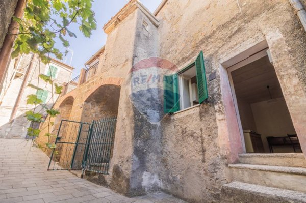 appartamento in vendita ad Ischia di Castro