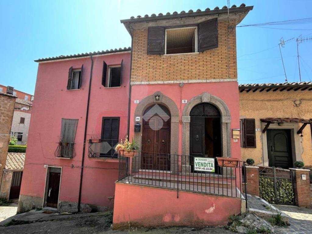 appartamento in vendita ad Ischia di Castro