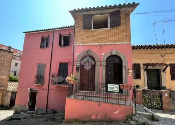 appartamento in vendita ad Ischia di Castro