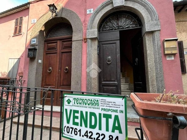 appartamento in vendita ad Ischia di Castro