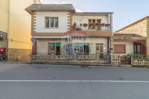 appartamento in vendita ad Ischia di Castro