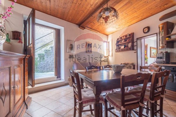 appartamento in vendita ad Ischia di Castro