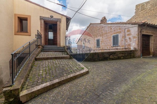 appartamento in vendita ad Ischia di Castro