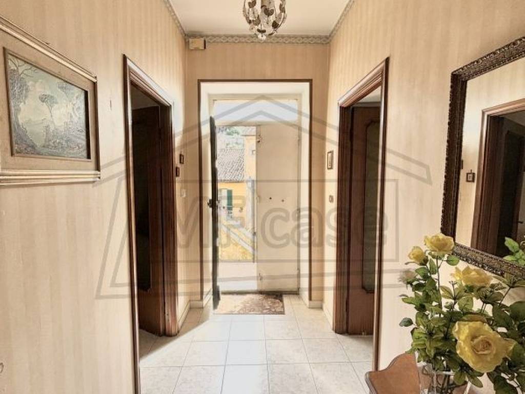 appartamento in vendita ad Ischia di Castro