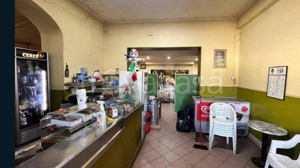 negozio in vendita ad Ischia di Castro