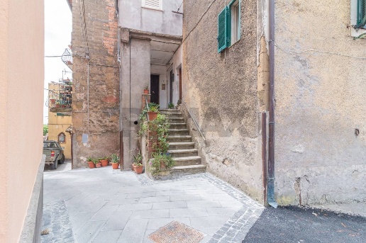 appartamento in vendita ad Ischia di Castro