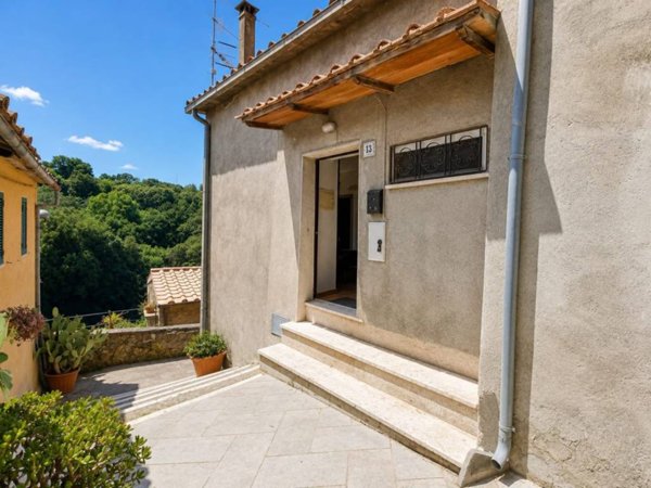 appartamento in vendita ad Ischia di Castro