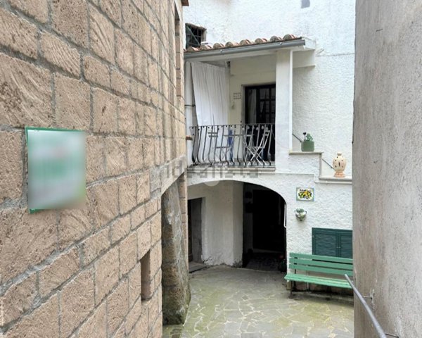 appartamento in vendita ad Ischia di Castro