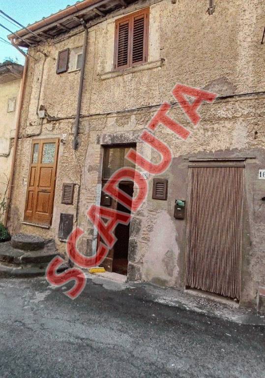 appartamento in vendita a Latera