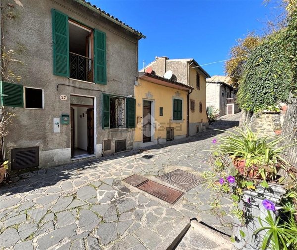 appartamento in vendita a Latera