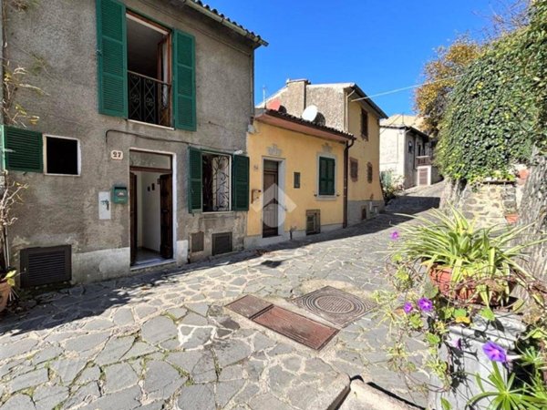 appartamento in vendita a Latera