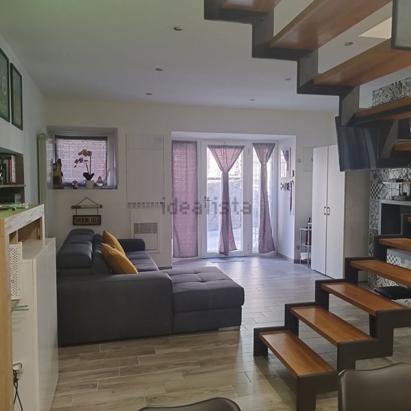 appartamento in vendita a Latera