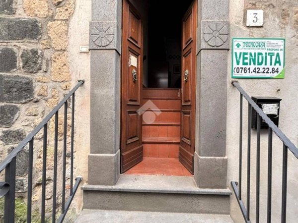 appartamento in vendita a Latera