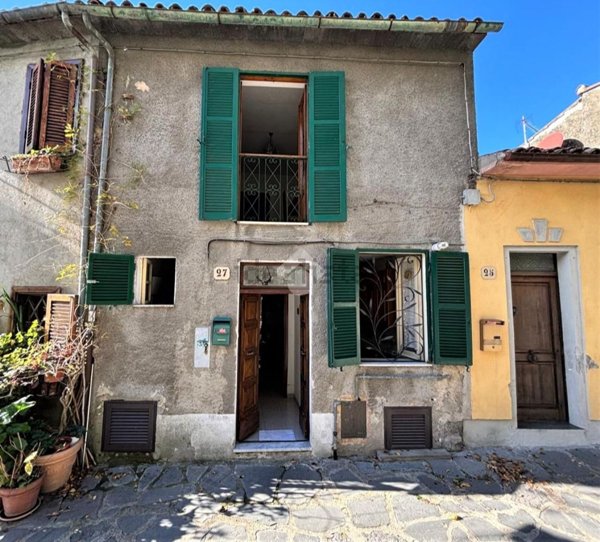 appartamento in vendita a Latera