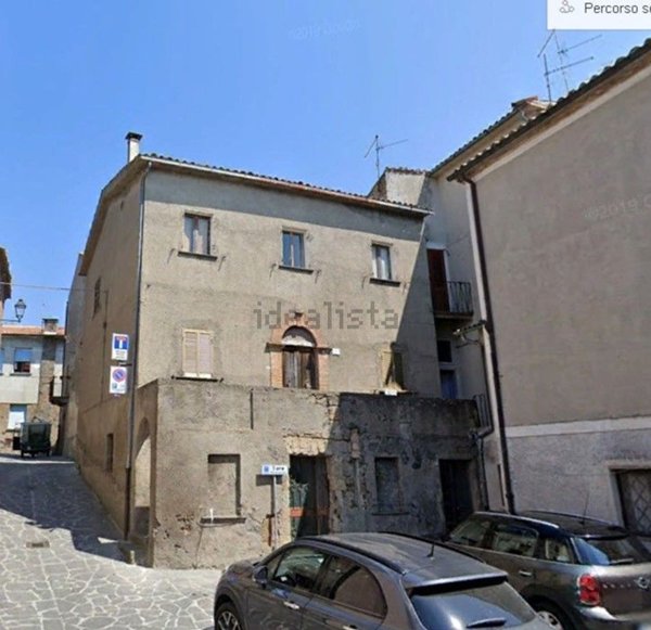 casa indipendente in vendita a Lubriano