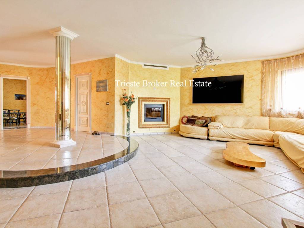 casa indipendente in vendita a Marta