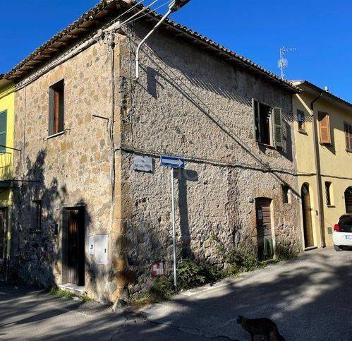 appartamento in vendita a Marta