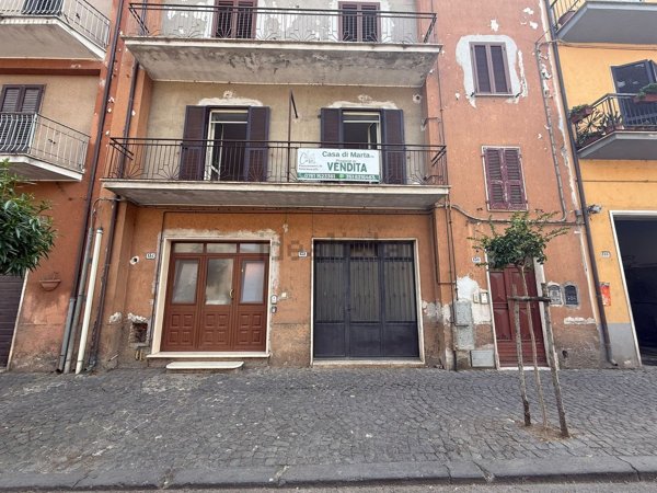appartamento in vendita a Marta