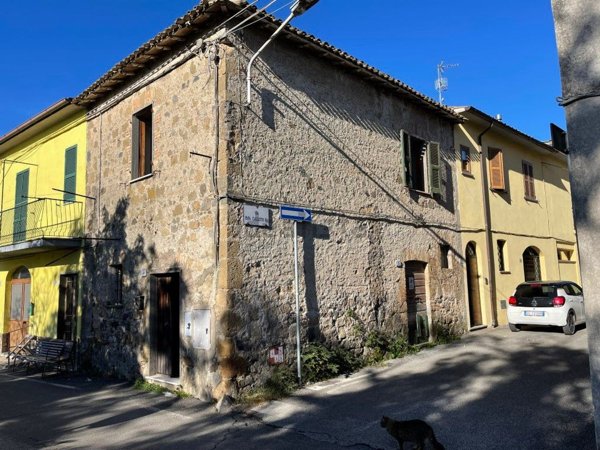 appartamento in vendita a Marta