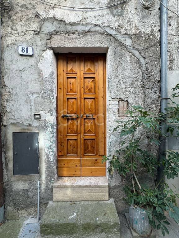 appartamento in vendita a Marta