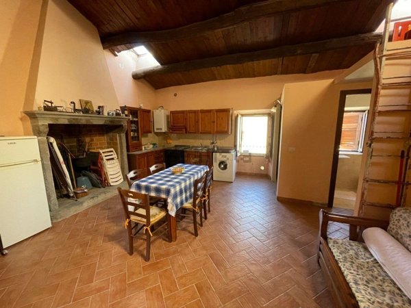 appartamento in vendita a Marta