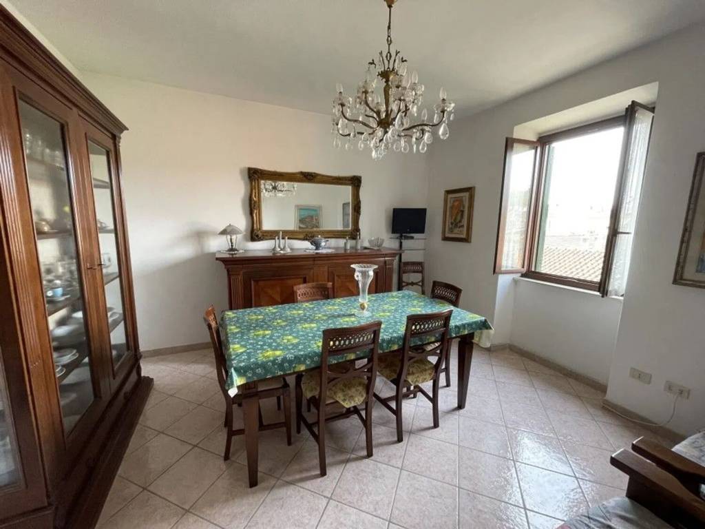 appartamento in vendita a Marta