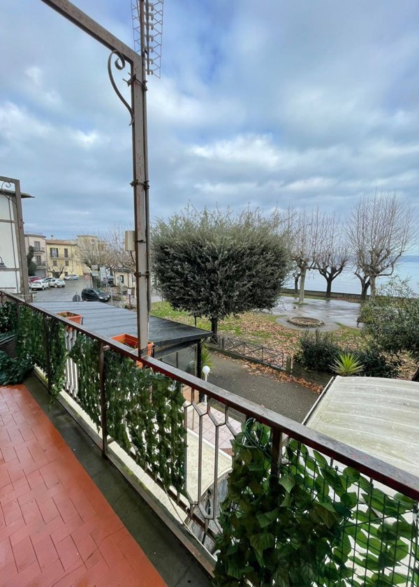 appartamento in vendita a Marta