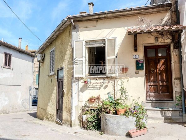 appartamento in vendita a Marta