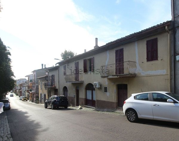 appartamento in vendita a Marta